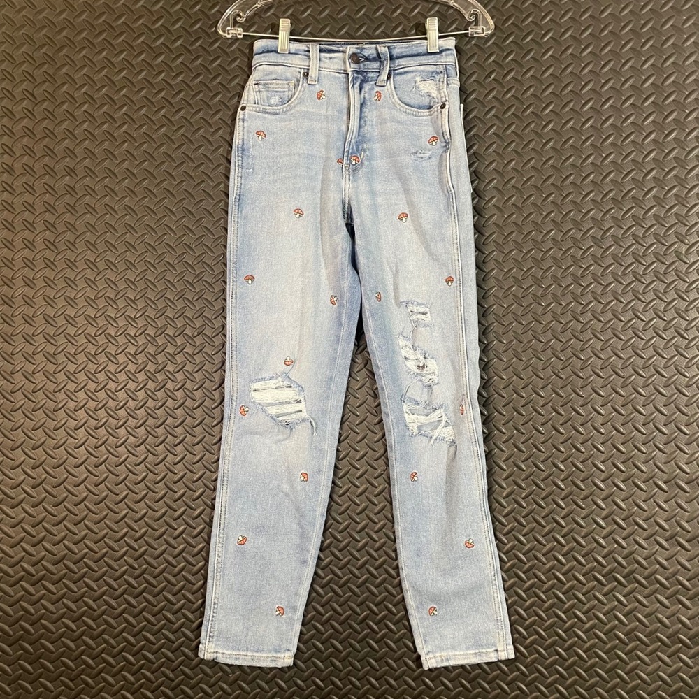 Arizona Jean Co. Mushroom Embroidered Distressed Mom Jeans Women's Size 0